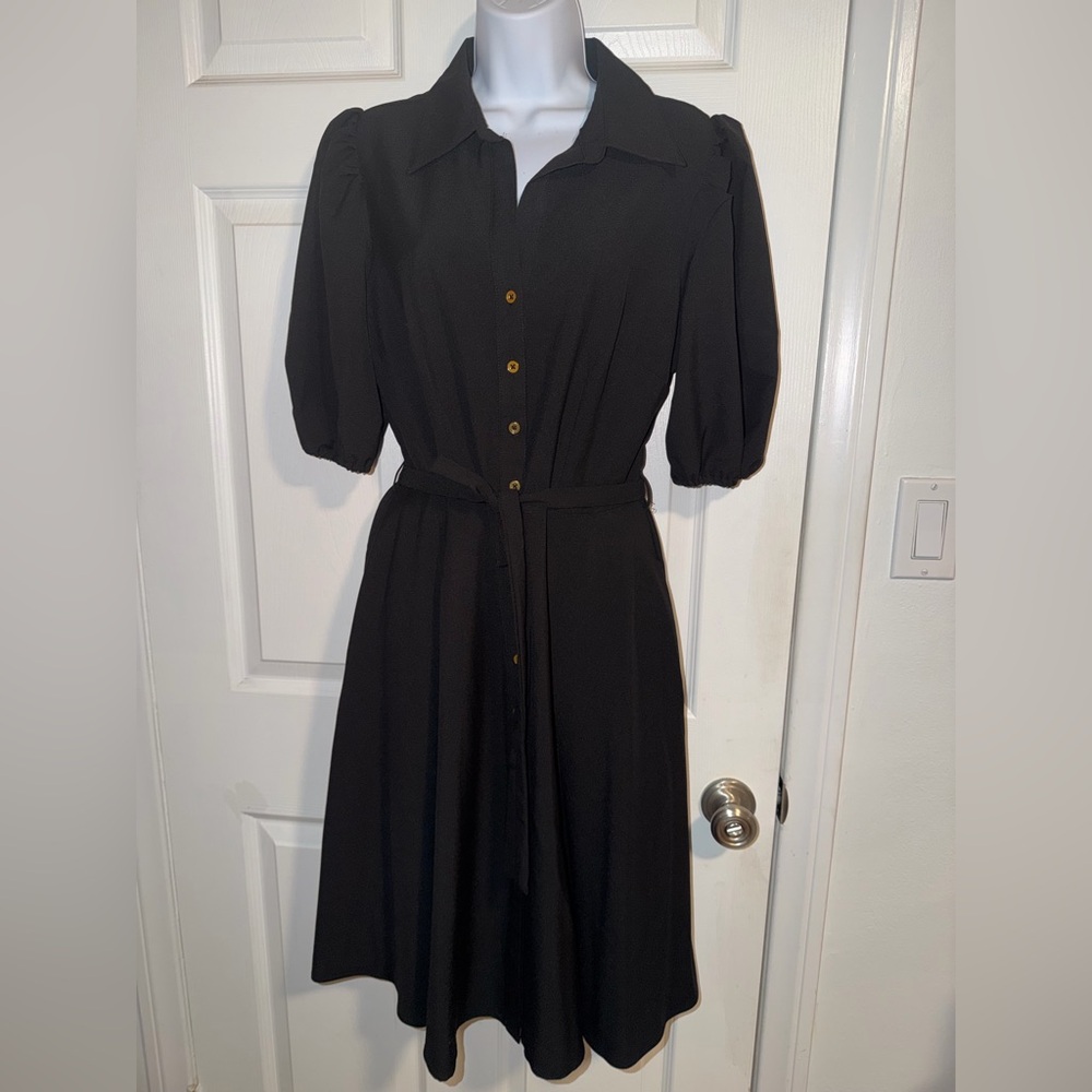 Sharagano Black short Sleeve Dress with Button Detail